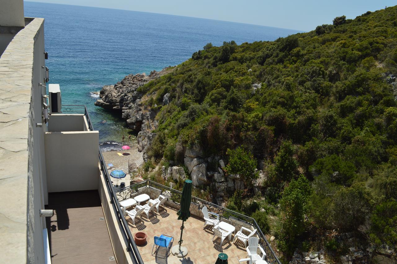 Novalic Hotel Dobra Voda Exterior foto
